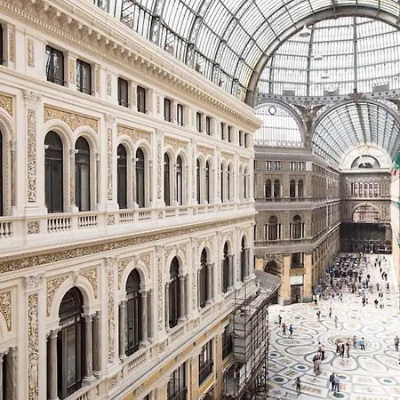 Room&chiaia 게스트하우스 나폴리